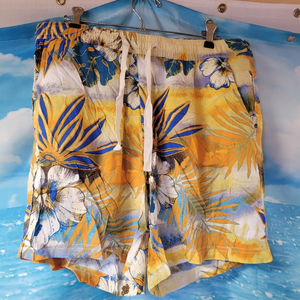 Guess NWT‎ Mens Hibiscus Challis Shorts Size Large